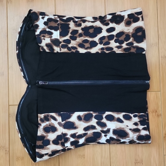 bebe leopard print top - Picture 2 of 3